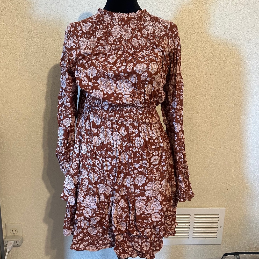 Women’s Knox Rose long sleeve dress size M